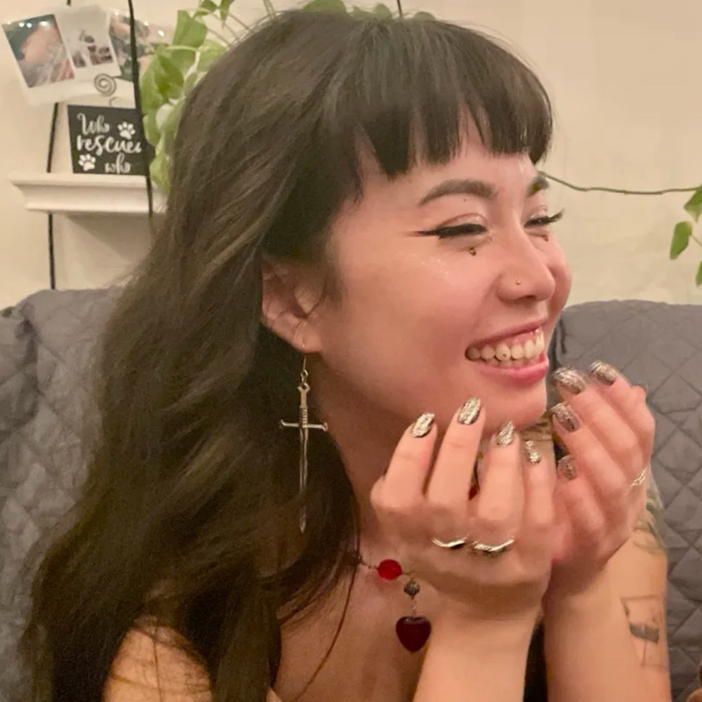 Meet your Posher, Lisa
